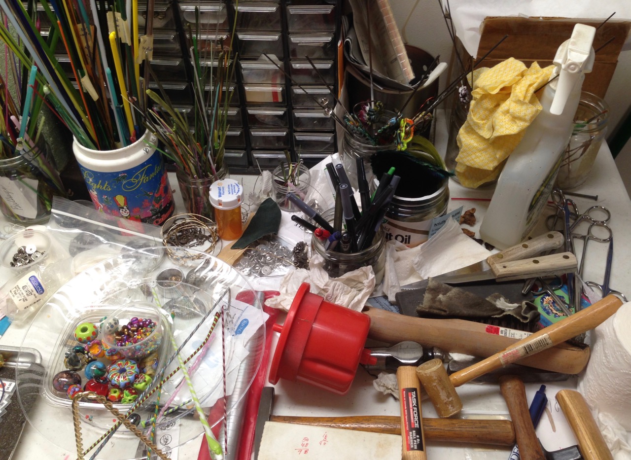 how to stop being overwhelmed & frustrated with lampworking, studio mess