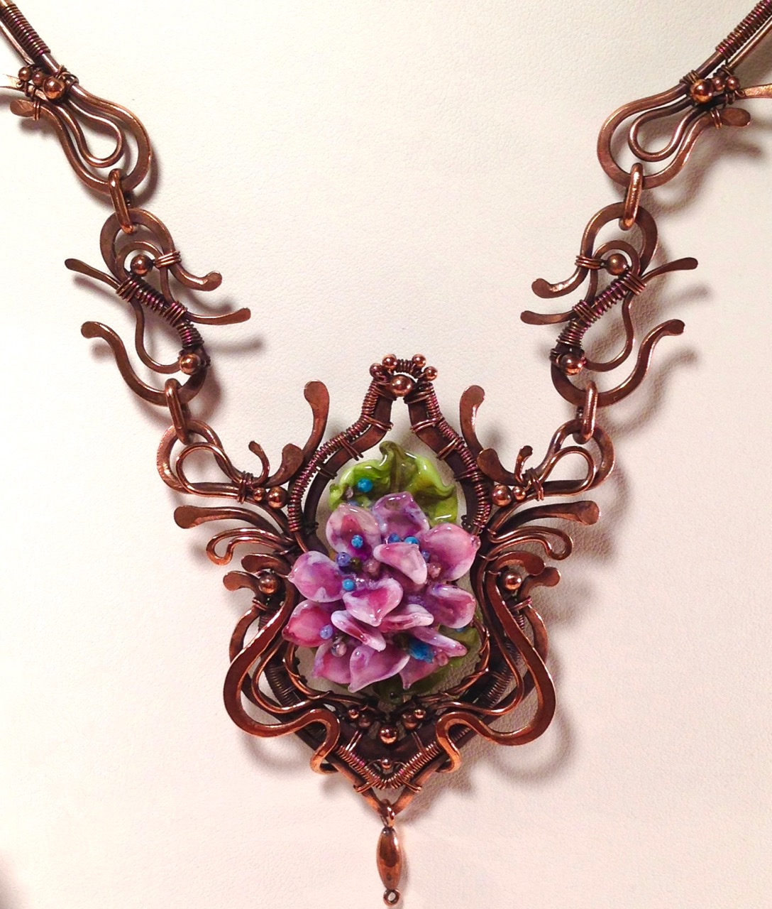Making glass beads, Pink Glass lampwork Hydrangea flower necklace
