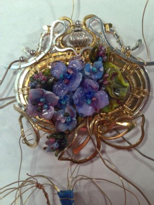 making a glass hydrangea pendant necklace